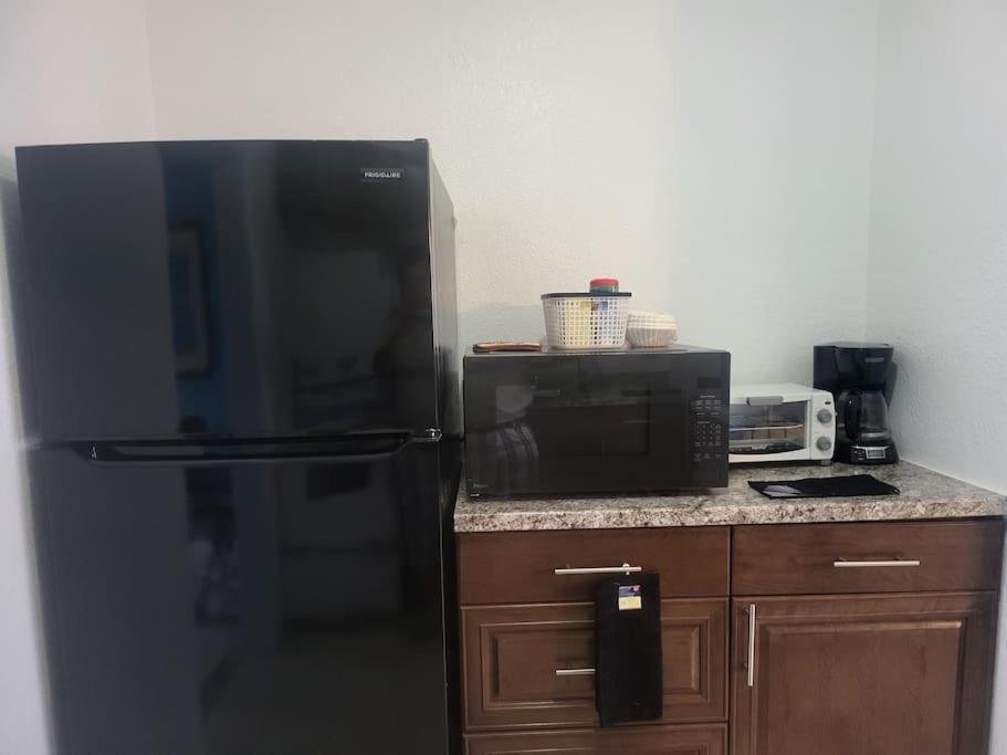 Entire Home By Siesta Key/Closed To Downtown サラソータ エクステリア 写真