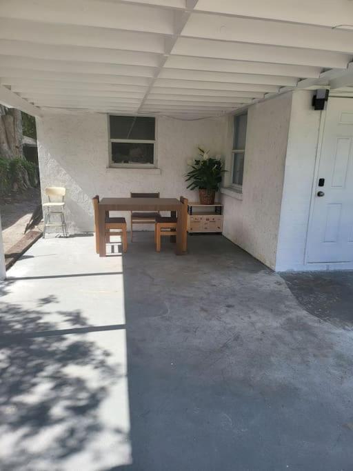 Entire Home By Siesta Key/Closed To Downtown サラソータ エクステリア 写真